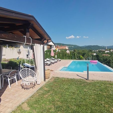 Roč Home Andrea With Infinity Salty Pool מראה חיצוני תמונה