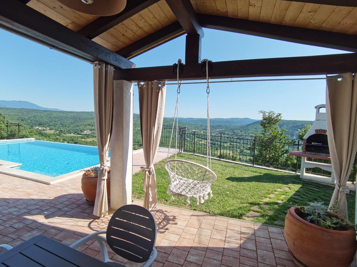 Roč Home Andrea With Infinity Salty Pool מראה חיצוני תמונה