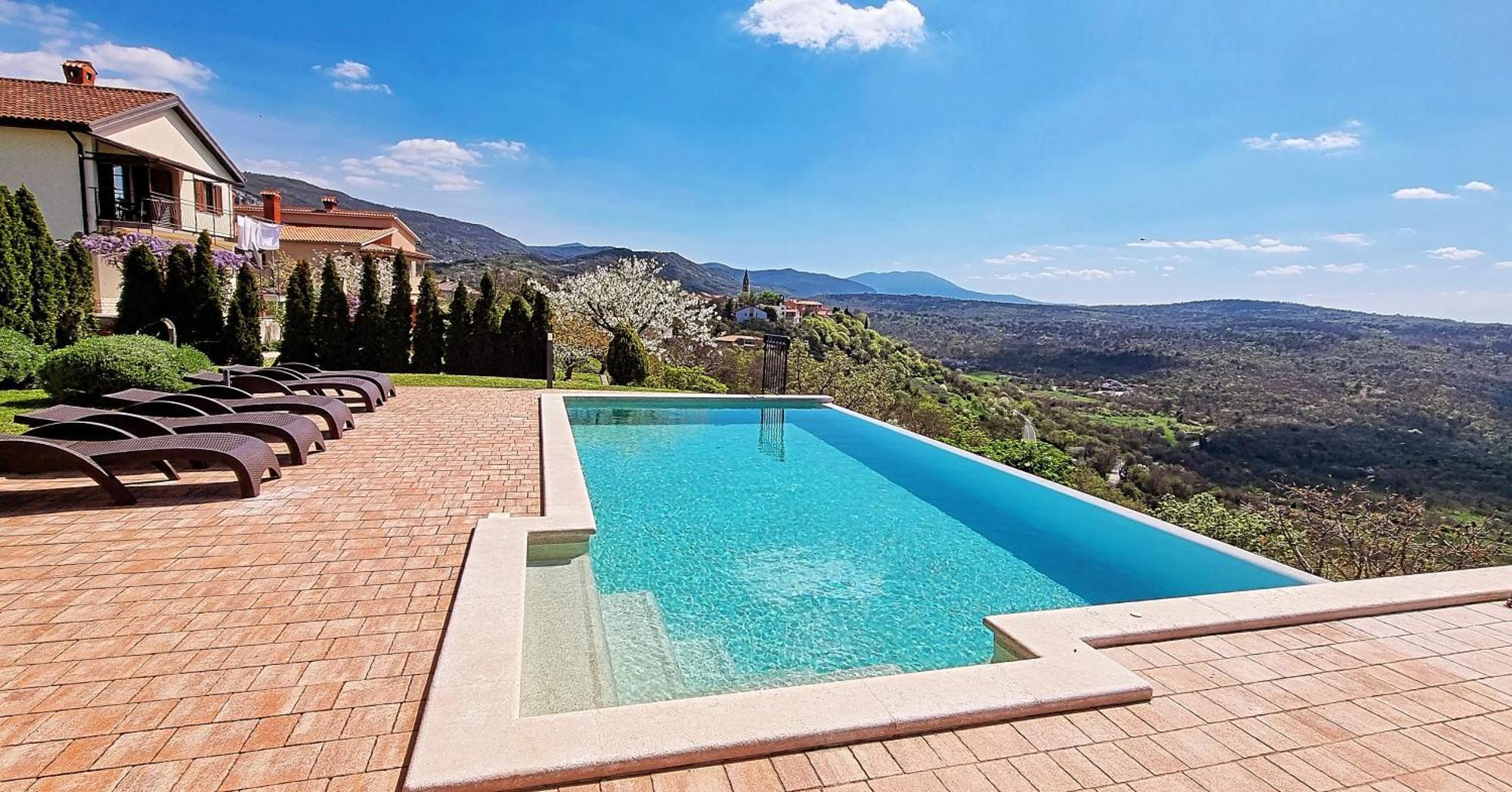 Roč Home Andrea With Infinity Salty Pool מראה חיצוני תמונה